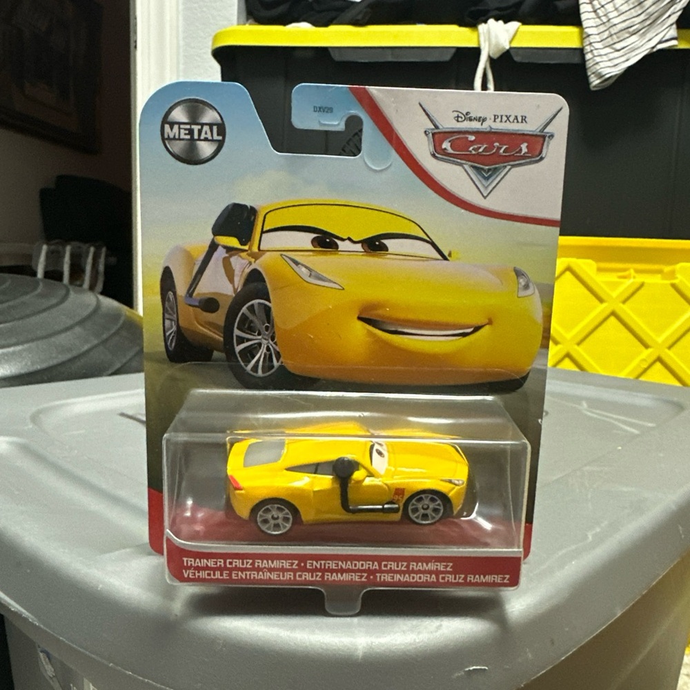 Mattel Disney Cars Trainer Cruz Ramirez - Bright Yellow